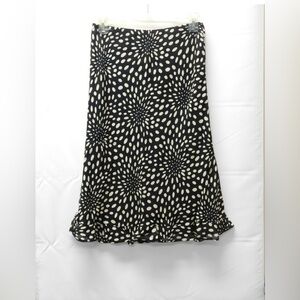 Chic Black and Cream A-Line Skirt